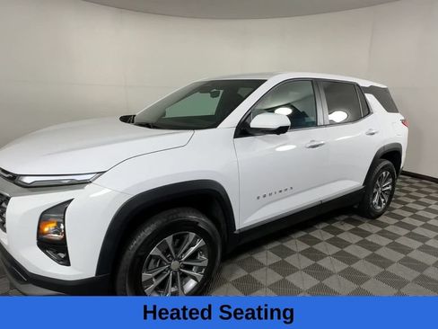 Used 2026 Chevrolet Equinox LT w/ Safety and Technology Package AWD/4WD image 6