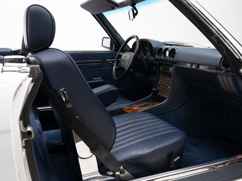 Used 1988 Mercedes-Benz 560 SL image 42