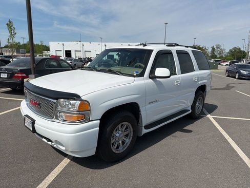 Used 2002 GMC Yukon Denali AWD/4WD image 1