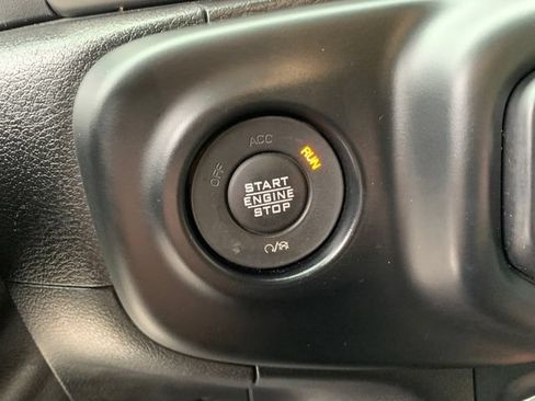Used 2021 Jeep Wrangler Sport AWD/4WD image 25