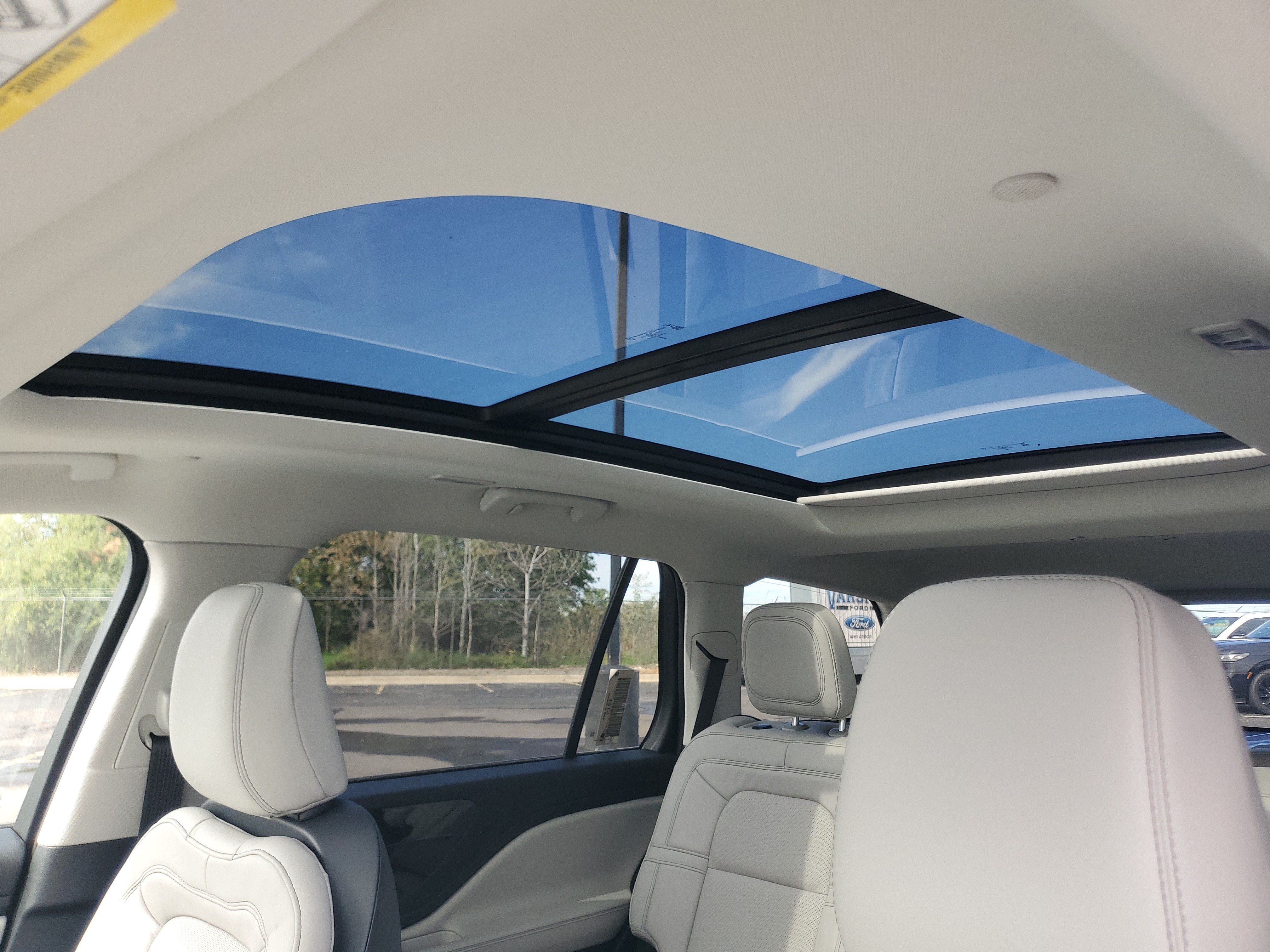 New 2027 Lincoln Aviator Reserve w/ Jet Appearance Package AWD/4WD image 10