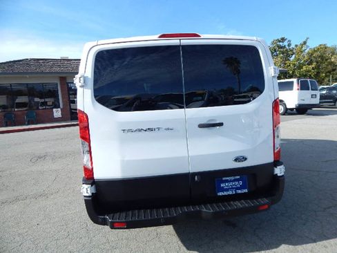 Used 2016 Ford Transit 150 XL image 3
