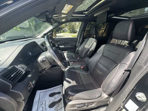 Used 2021 Honda Pilot Black Edition image 8