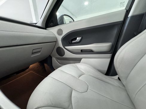 Used 2014 Land Rover Range Rover Evoque Pure Premium image 27