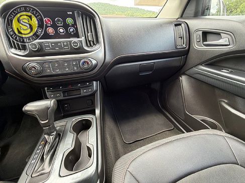 Used 2016 GMC Canyon SLE w/ All Terrain Package AWD/4WD image 23