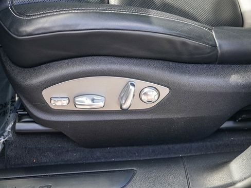 Used 2024 Porsche Macan image 21