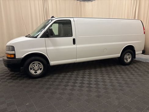 Used 2023 Chevrolet Express 3500 Extended w/ Driver Convenience Package image 3