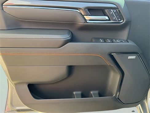 Used 2025 GMC Sierra 2500 AT4 w/ AT4 Premium Plus Package image 20