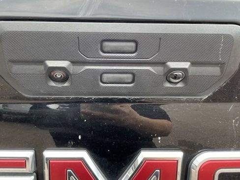 Used 2020 GMC Sierra 1500 AT4 w/ AT4 Premium Package image 9