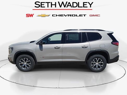 New 2026 GMC Acadia AT4 w/ Luxury Package AWD/4WD image 4