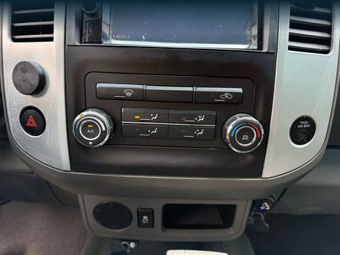 Used 2015 Nissan Frontier SV image 18