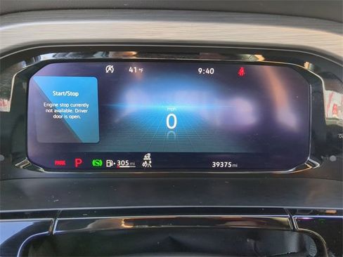 Certified 2024 Volkswagen Atlas Cross Sport SE image 32