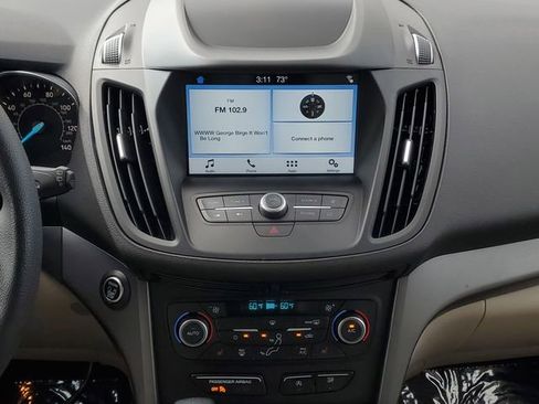 Certified 2019 Ford Escape SE image 26