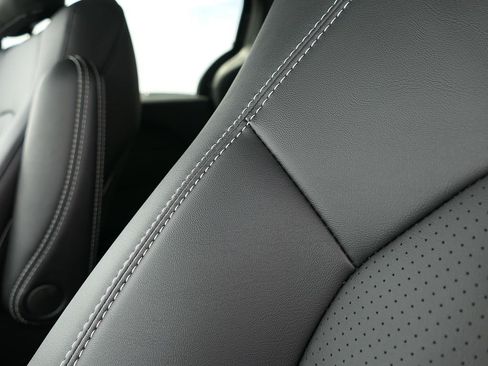 New 2026 Chrysler Pacifica Select FWD image 10