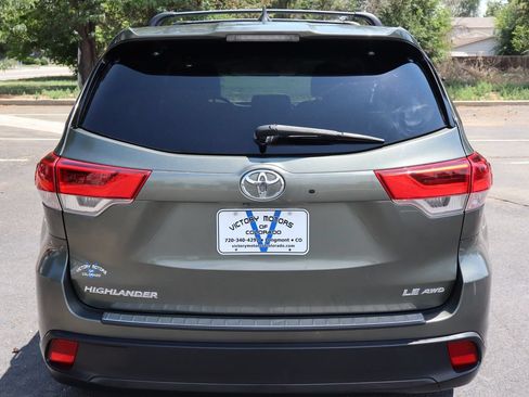 Used 2017 Toyota Highlander Plus w/ Carpet Mat Package AWD/4WD image 6