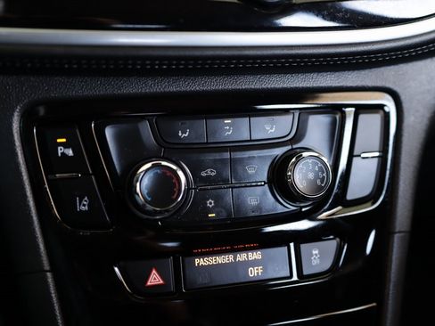 Used 2022 Buick Encore Preferred w/ Safety Package II image 15