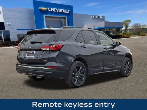 Used 2023 Chevrolet Equinox RS image 9