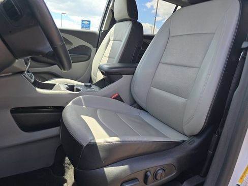 Used 2024 GMC Terrain SLT FWD image 24