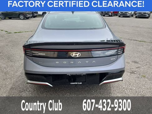 Certified 2025 Hyundai Sonata SEL AWD/4WD image 7