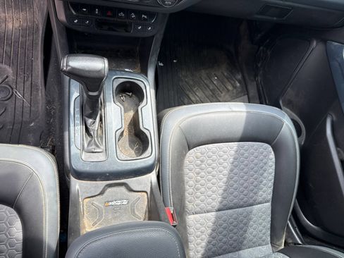 Used 2020 Chevrolet Colorado Z71 AWD/4WD image 19