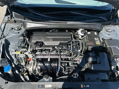 Used 2024 Hyundai Elantra SEL FWD image 32