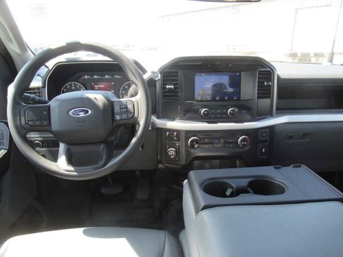 Used 2022 Ford F150 XL w/ Trailer Tow Package image 22