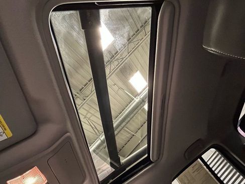 Used 2017 Nissan Frontier PRO-4X w/ Pro-4x Luxury Package image 53