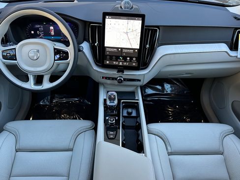 New 2026 Volvo XC60 B5 Ultra image 11