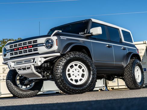 New 2025 Ford Bronco Heritage Edition AWD/4WD image 8