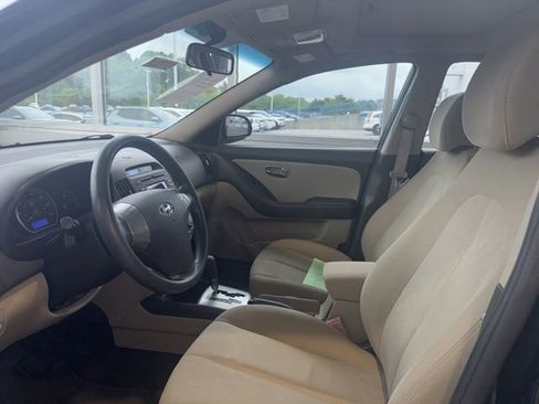 Used 2010 Hyundai Elantra GLS FWD image 6