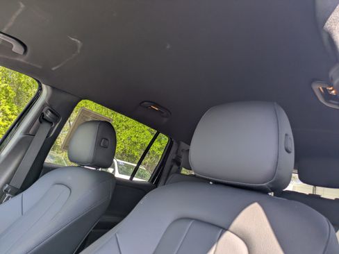 Used 2025 Mercedes-Benz GLB 250 image 8