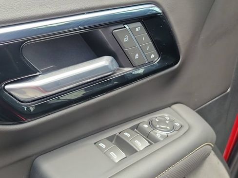 Certified 2025 Chevrolet Tahoe Premier AWD/4WD image 26