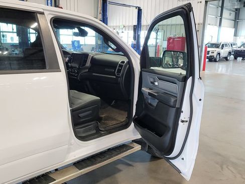 Used 2021 RAM 1500 Big Horn AWD/4WD image 18
