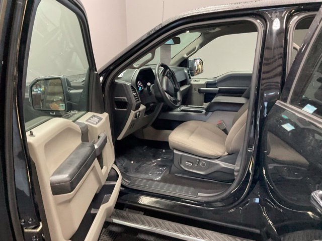 Used 2018 Ford F150 XLT w/ Equipment Group 302A Luxury AWD/4WD image 14