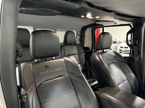 Used 2021 Jeep Gladiator Overland w/ Popular Equipment Package image 47