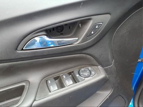 Used 2024 Chevrolet Equinox LT w/ LPO, Floor Liner Package image 12