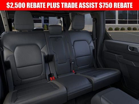 New 2025 Ford Bronco Outer Banks w/ Sasquatch Package image 11