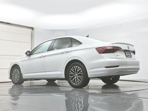 Used 2021 Volkswagen Jetta SE w/ SE Cold Weather Package FWD image 30