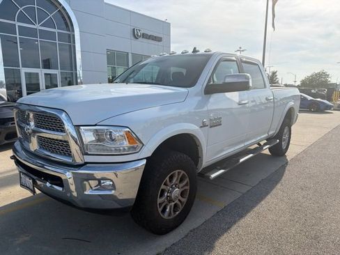 Used 2018 RAM 2500 Laramie AWD/4WD image 2
