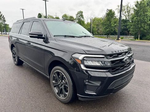 Used 2022 Ford Expedition Max Limited AWD/4WD image 2