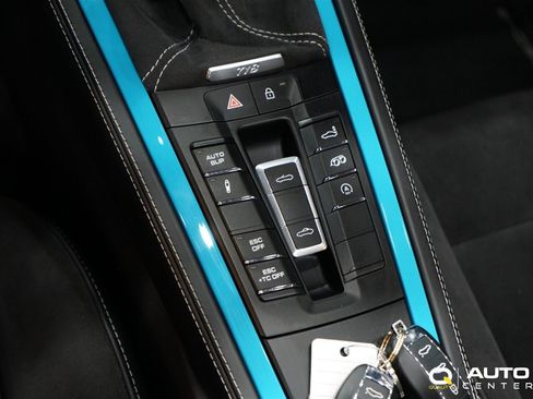 Used 2020 Porsche 718 Boxster Spyder image 27