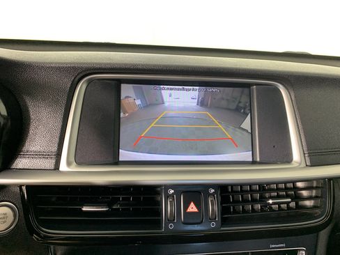 Used 2019 Kia Optima S image 27