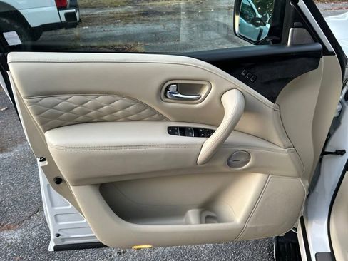 Used 2021 INFINITI QX80 Sensory w/ All-Season Package image 23