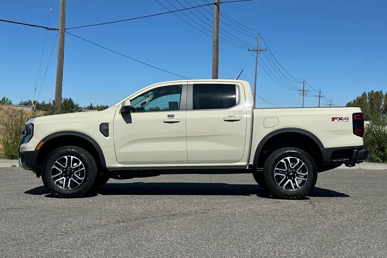 New 2026 Ford Ranger Lariat w/ FX4 Off-Road Package AWD/4WD image 5
