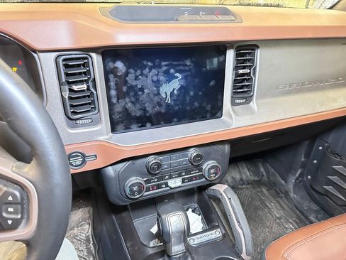 Certified 2024 Ford Bronco Outer Banks image 11