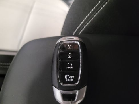 Used 2024 Hyundai Venue SEL FWD image 32