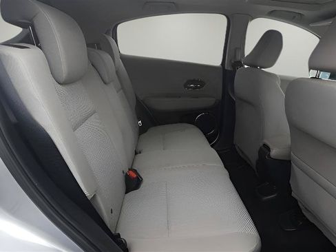 Used 2018 Honda HR-V EX image 25