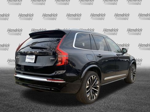 Used 2025 Volvo XC90 B5 Plus image 10