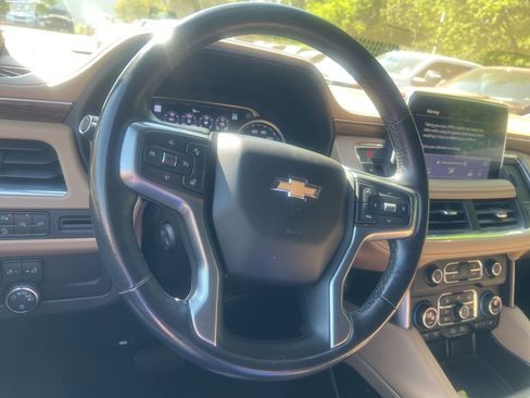 Used 2021 Chevrolet Tahoe Premier AWD/4WD image 32