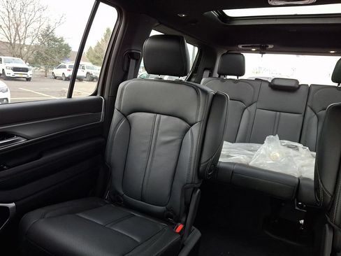 New 2026 Jeep Grand Wagoneer Limited w/ Premium Group II AWD/4WD image 13